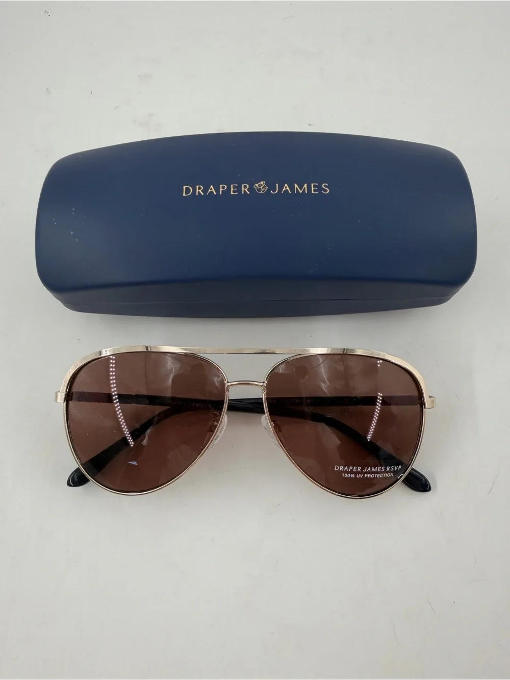 Draper James Women’s Gold Tone Aviator Sunglasses Brown Gradient Lens Brow Bar
